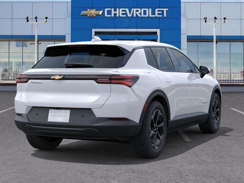 New 2026 Chevrolet Equinox EV LT image 4
