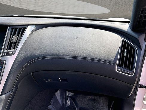 Used 2018 INFINITI Q60 3.0t Luxe image 32