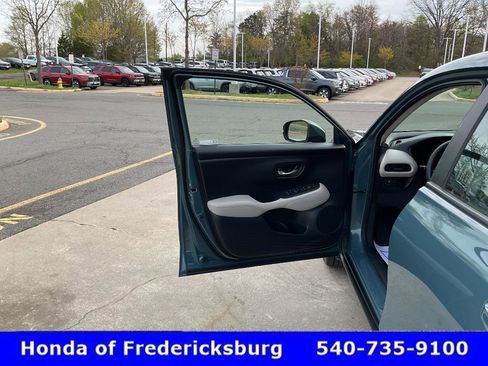 Used 2023 Honda HR-V LX image 15