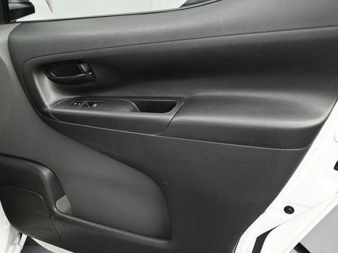 Used 2020 Nissan NV200 SV w/ Back Door Glass Package FWD image 8