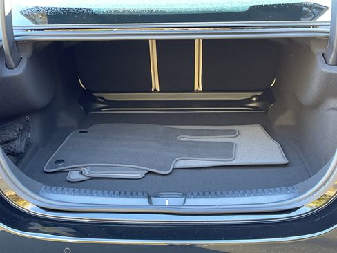 New 2026 Mercedes-Benz E 350 4MATIC Sedan image 9