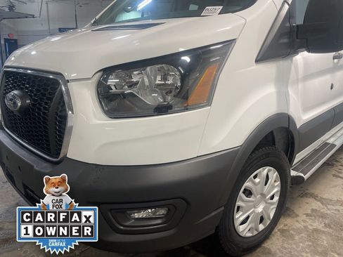 Used 2024 Ford Transit 250 Low Roof w/ Exterior Upgrade Package image 45