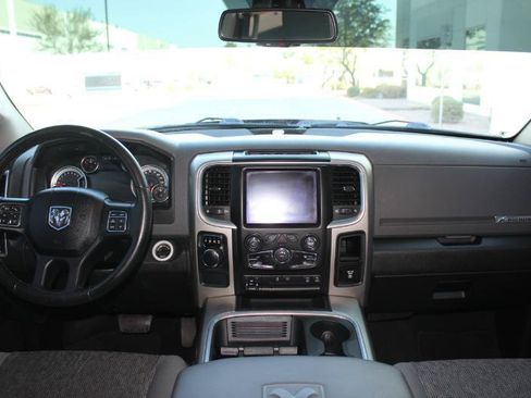 Used 2018 RAM 1500 Big Horn RWD image 16