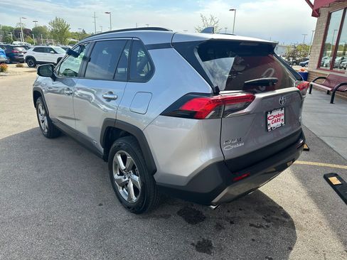 Used 2019 Toyota RAV4 Limited AWD/4WD image 8