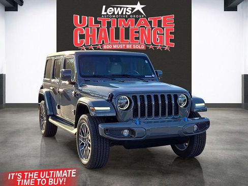 Used 2022 Jeep Wrangler Unlimited Sahara image 6