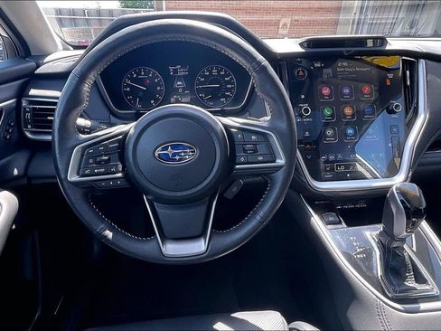 Used 2025 Subaru Outback Limited AWD/4WD image 5