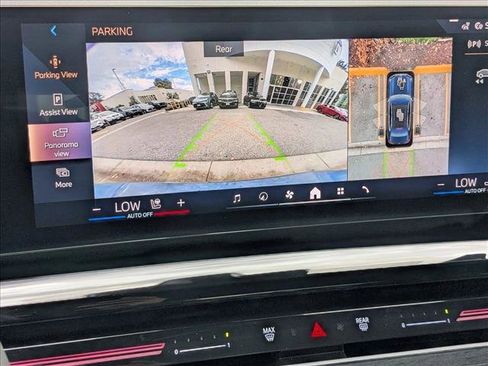 Used 2025 BMW 530i w/ Premium Package image 13