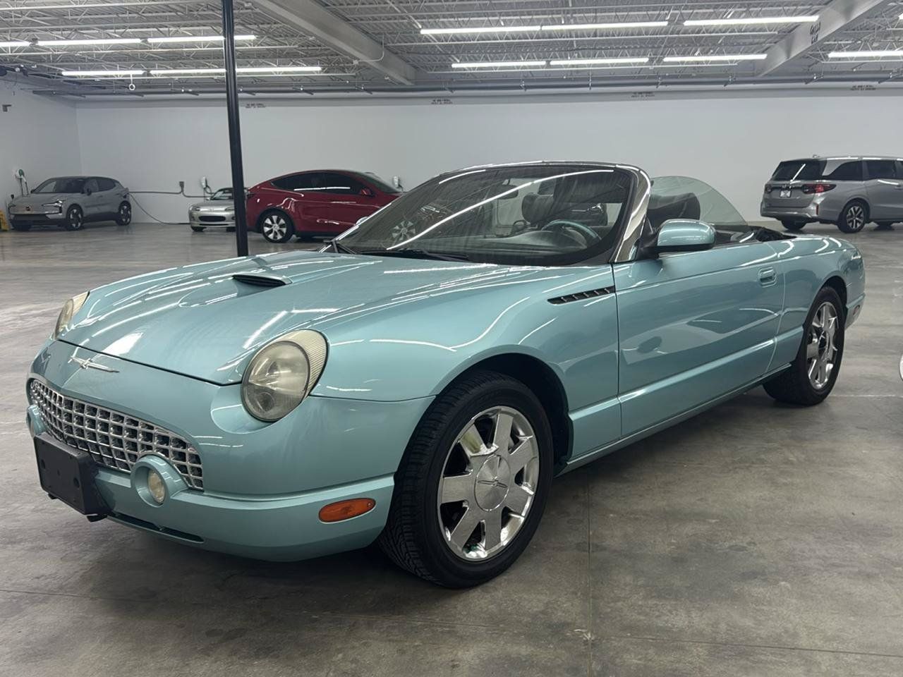 Used 2002 Ford Thunderbird RWD image 22
