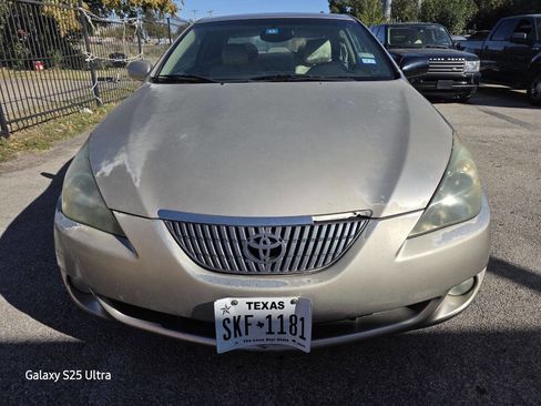Used 2004 Toyota Solara SE Sport image 2