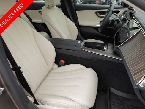 Used 2025 Mercedes-Benz E 350 4MATIC Sedan image 21