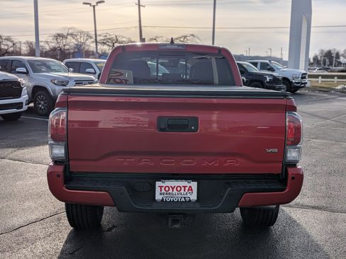 Used 2021 Toyota Tacoma TRD Sport image 7