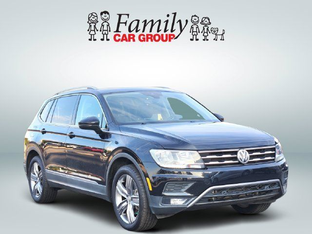 Used 2021 Volkswagen Tiguan SEL FWD image 2