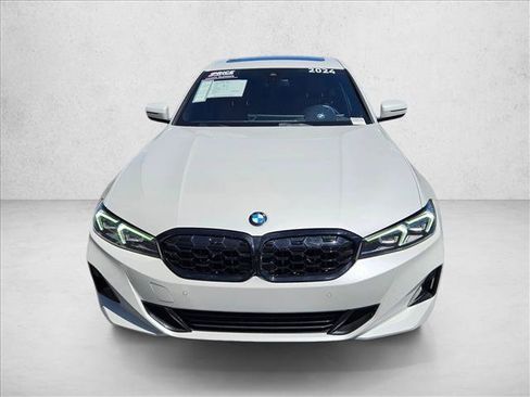 Used 2024 BMW 330i Sedan w/ Premium Package RWD image 2
