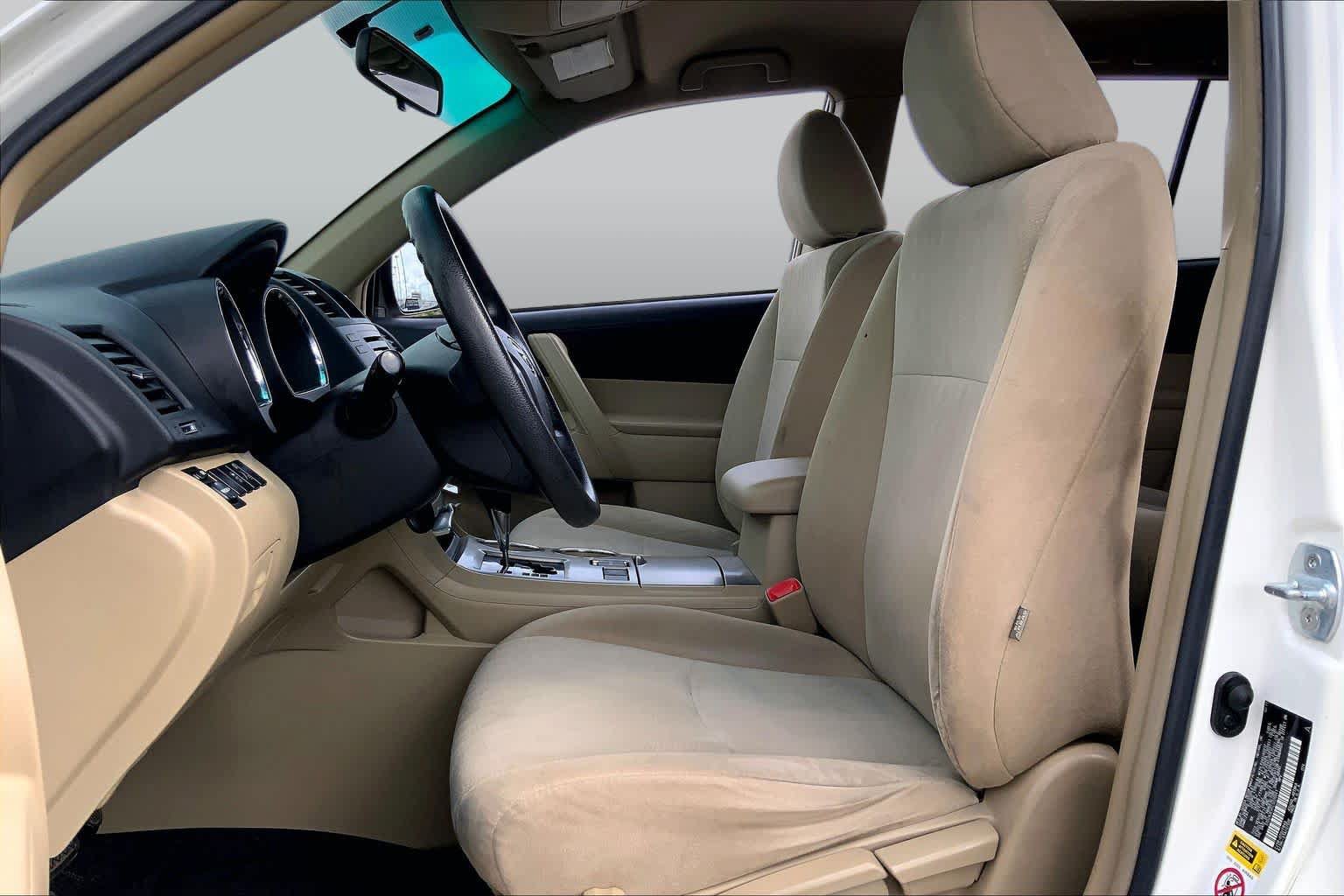 Used 2012 Toyota Highlander FWD image 8