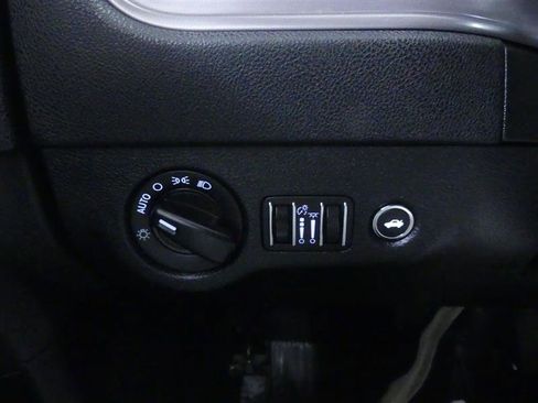 Used 2023 Dodge Charger R/T RWD image 18