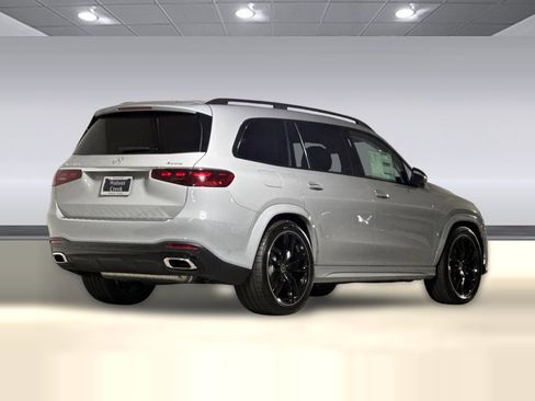 New 2026 Mercedes-Benz GLS 450 4MATIC image 8