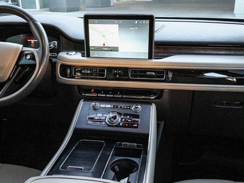 Used 2022 Lincoln Aviator Reserve w/ Elements Package Plus RWD image 25