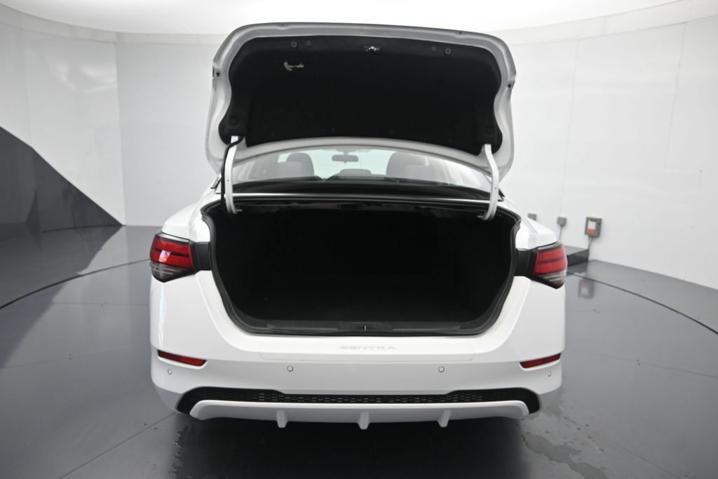 Certified 2024 Nissan Sentra SV FWD image 24