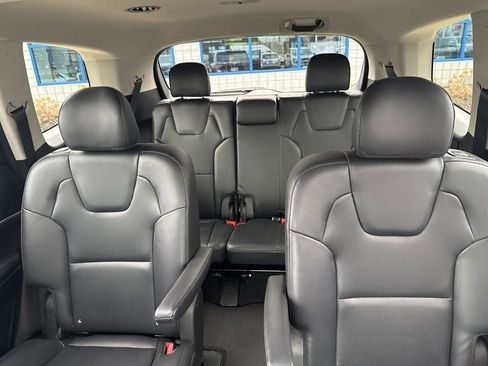 Used 2021 Kia Telluride S image 8