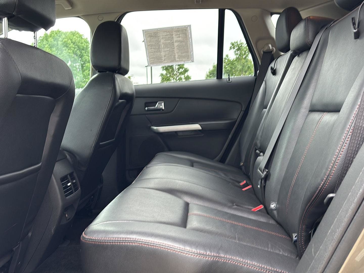 Used 2013 Ford Edge SEL FWD image 24
