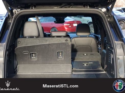 Used 2024 Chevrolet Traverse RS image 25