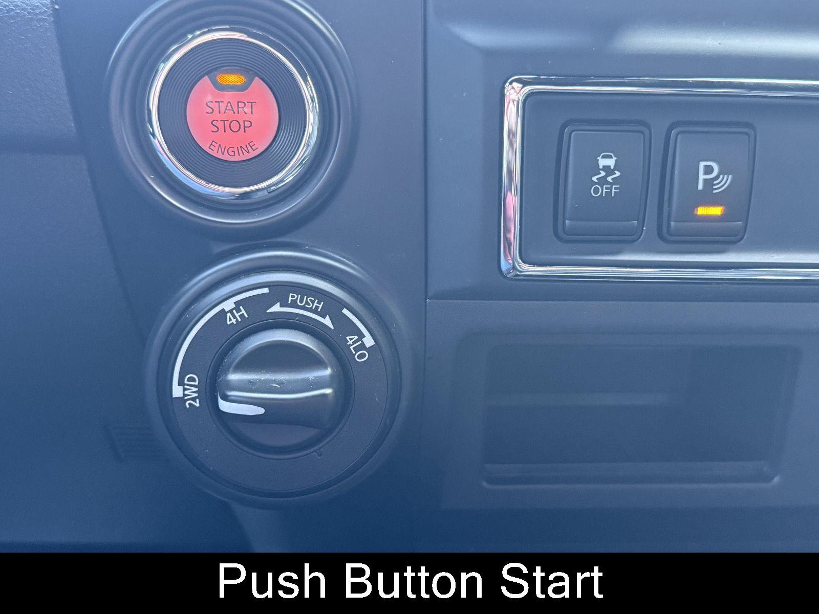 Used 2019 Nissan Titan SV w/ SV Convenience Package AWD/4WD image 10