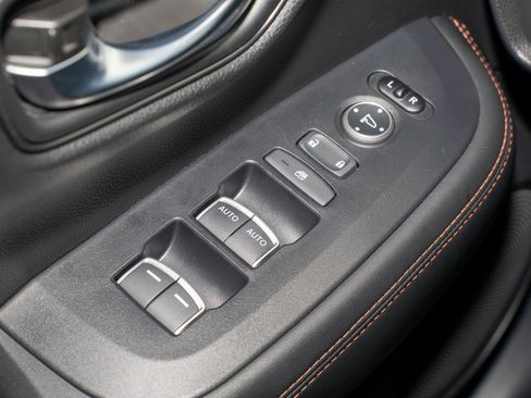 Certified 2024 Honda HR-V Sport image 27