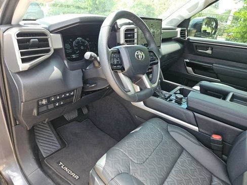 Used 2024 Toyota Tundra Limited AWD/4WD image 17