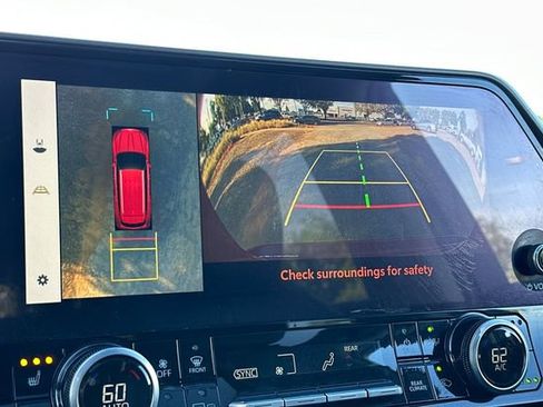 Used 2023 Toyota Highlander Limited image 28