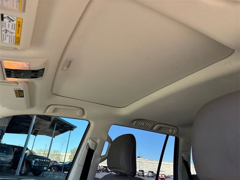 Used 2019 Lexus GX 460 image 14