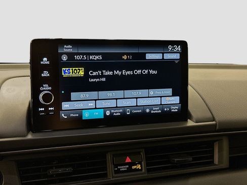 Used 2025 Honda Pilot TrailSport image 21