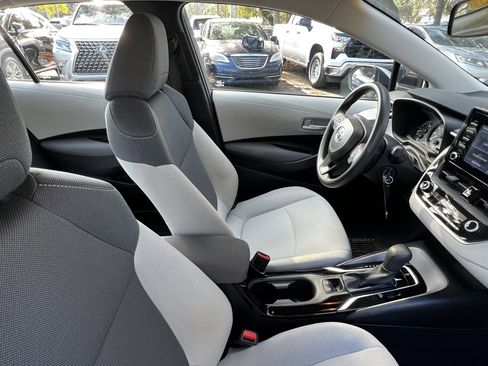 Used 2020 Toyota Corolla L image 45