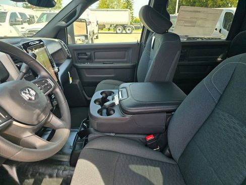 New 2026 RAM 3500 Tradesman AWD/4WD image 21