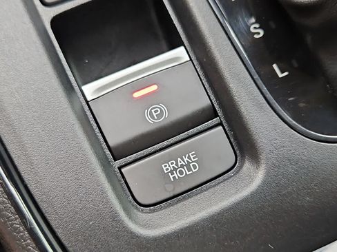 Certified 2023 Honda CR-V EX image 31