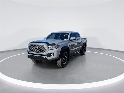 Used 2020 Toyota Tacoma TRD Off-Road image 4