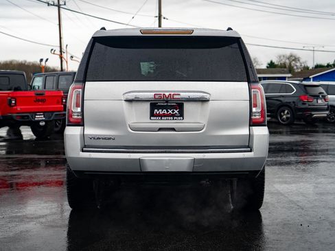 Used 2018 GMC Yukon Denali w/ Denali Ultimate Package image 11