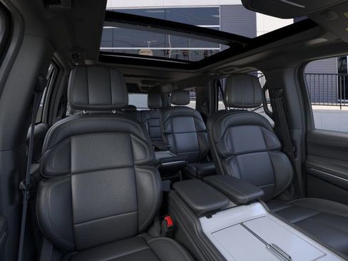 New 2025 Lincoln Navigator L Reserve w/ Jet Appearance Package image 10
