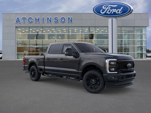 New 2026 Ford F350 Lariat w/ Black Appearance Package image 7