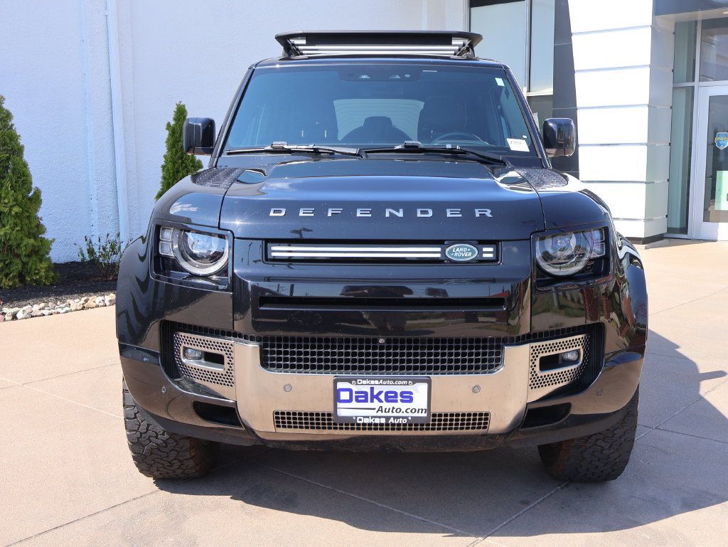 Used 2023 Land Rover Defender 110 X AWD/4WD image 6