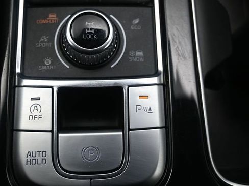 Used 2024 Kia Telluride LX image 22