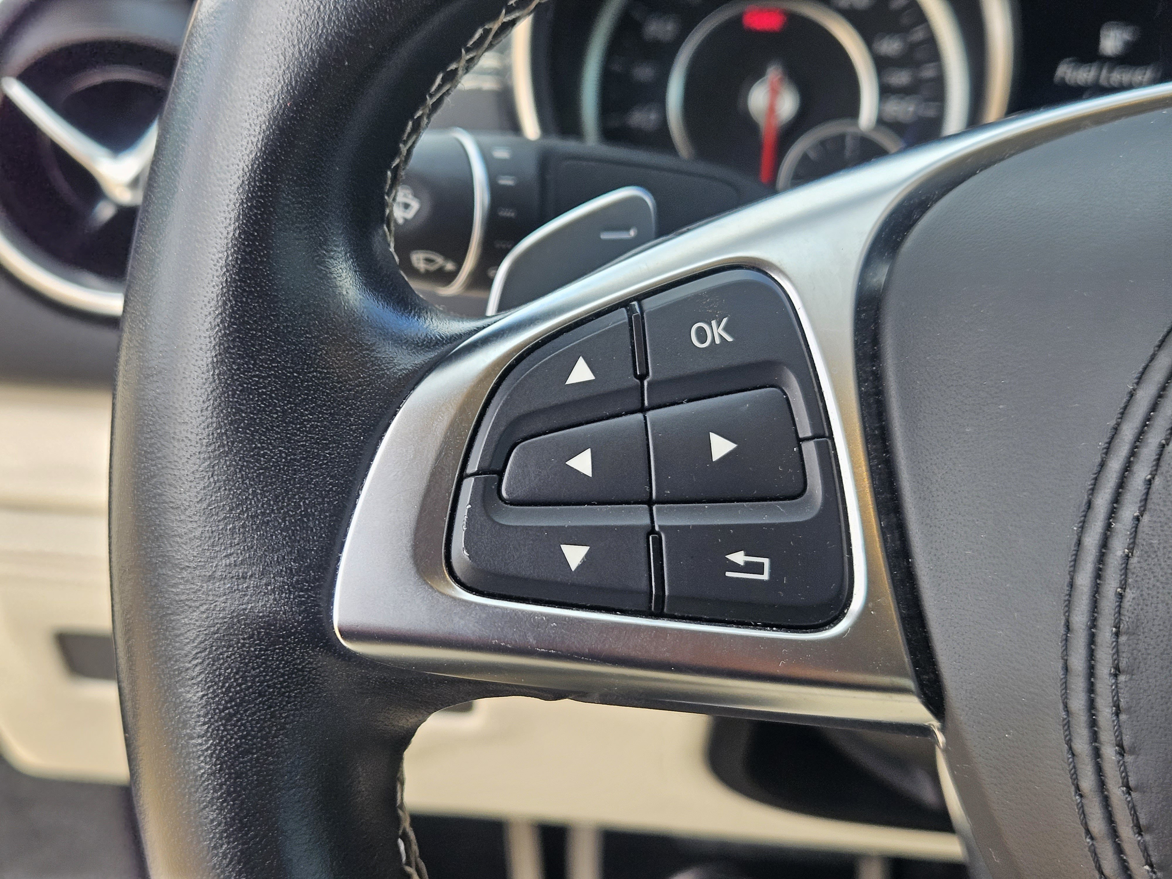 Used 2017 Mercedes-Benz SL 450 image 26