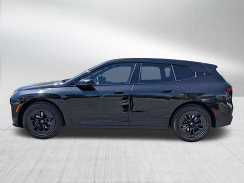 Used 2025 BMW iX xDrive50 AWD/4WD image 3