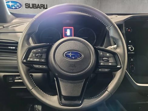 Used 2025 Subaru Forester Premium AWD/4WD image 21