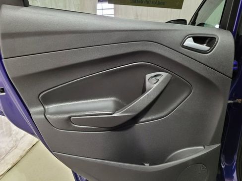 Used 2015 Ford Escape SE image 39