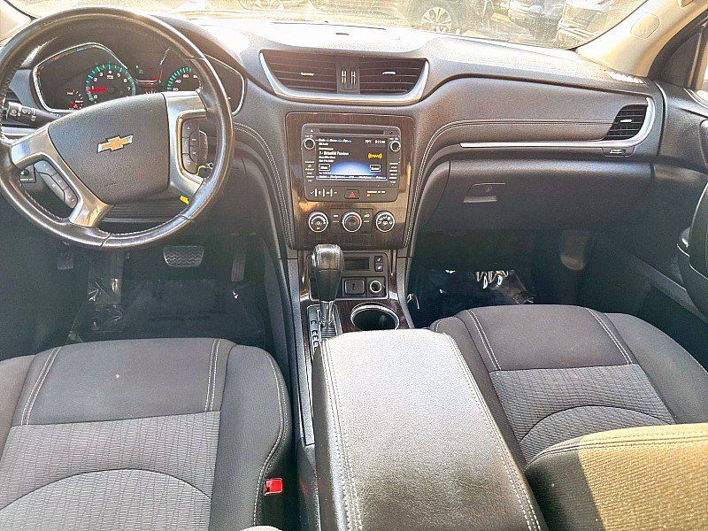Used 2017 Chevrolet Traverse LT FWD image 11