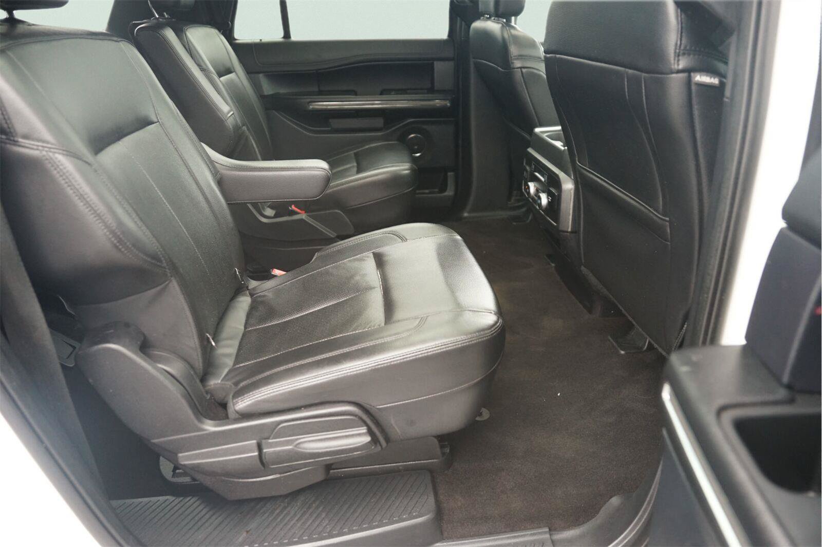 Used 2020 Ford Expedition Max XLT w/ Equipment Group 202A RWD image 18
