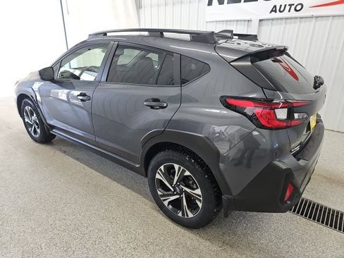 Used 2024 Subaru Crosstrek 2.0i Premium image 9