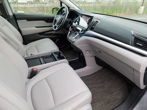 Used 2023 Honda Odyssey Touring image 34