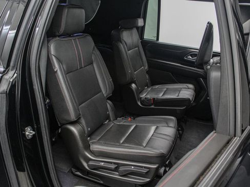 Used 2021 Chevrolet Suburban RST w/ Luxury Package AWD/4WD image 26