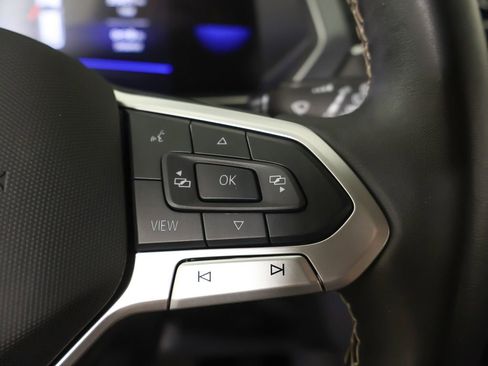 Used 2024 Volkswagen Tiguan S image 41